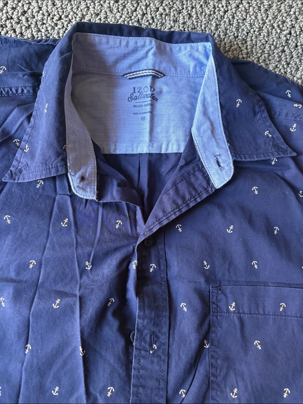 IZOD Saltwater Relaxed Classic Men's Navy Anchor Print Shirt Blue medium M